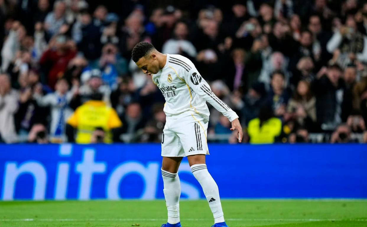 清晨皇家马德里调整名单以备NBA总决赛C罗在巴黎圣日耳曼比赛中出色防守，连对手都承认：今晚奥兰多魔术完成体检的简单介绍